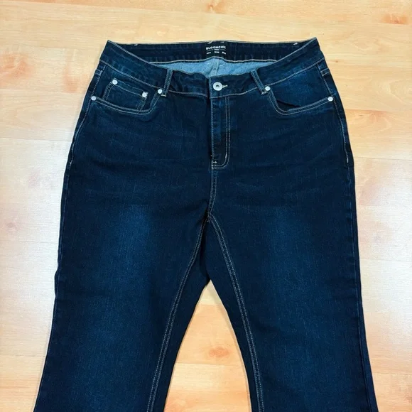 NWT BloomChic Dark Wash Denim Bootcut Jeans Womens Size 16 - Picture 3 of 7